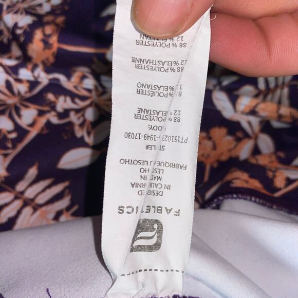 Fabletics Purple Floral Arcadia Define Powderhold Mid-Rise Capri Leggings Small - Picture 6 of 7